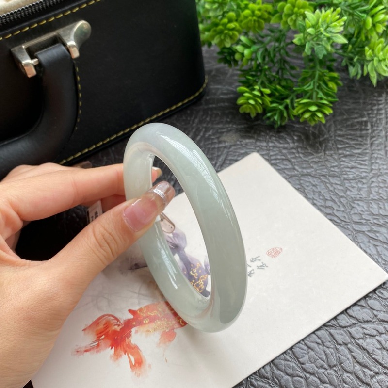 Myanmar für Frauen, weicher ja – Lighting & Home Decor Studio Photos Bewertung und Preis